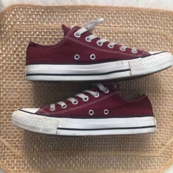 Converse Chuck Taylor All Star Sneakers Maroon - Picture 14 of 16